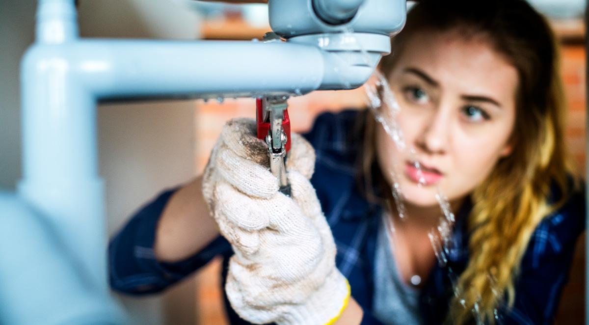 what_to_do_in_a_plumbing_emergency_your_complete_guide image